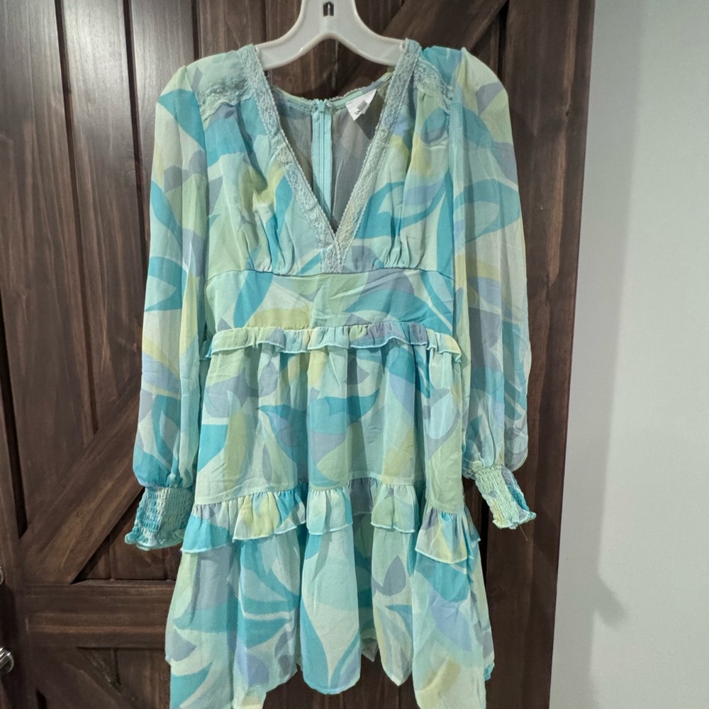 Chic Flowy Dress in Blue and Green